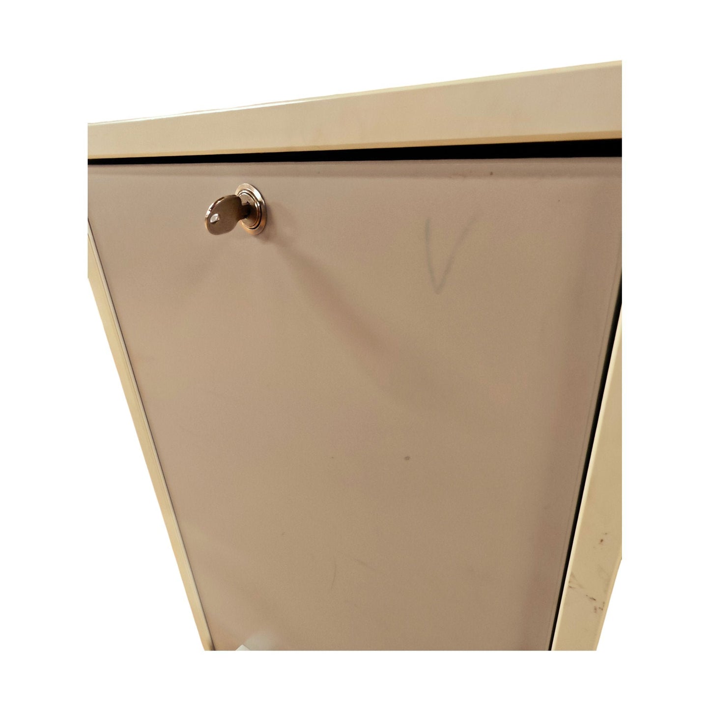 Tårnskap fra Dencon, høyreåpning, grå