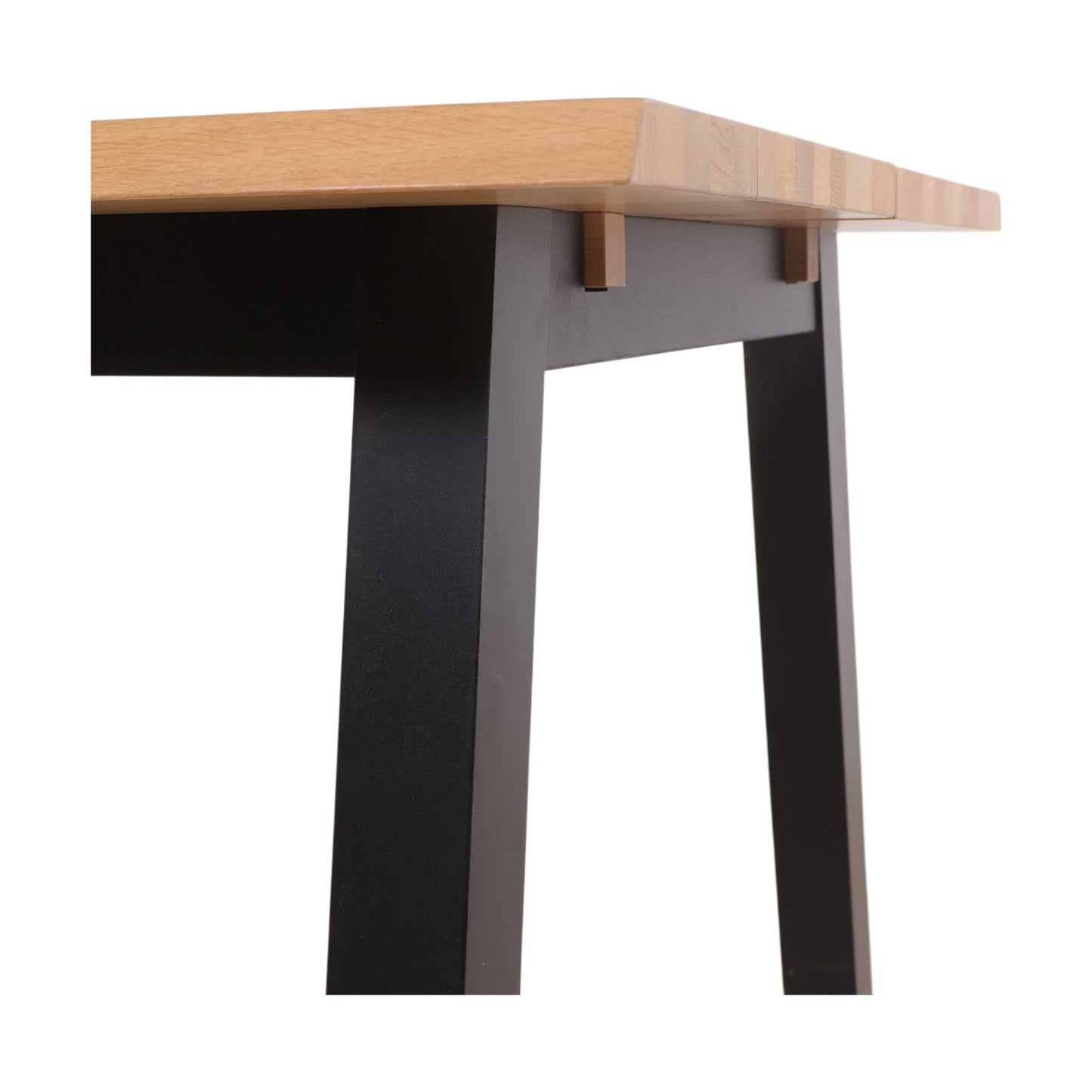 Skovlunde spisebord fra JYSK, treplate m/ svarte ben