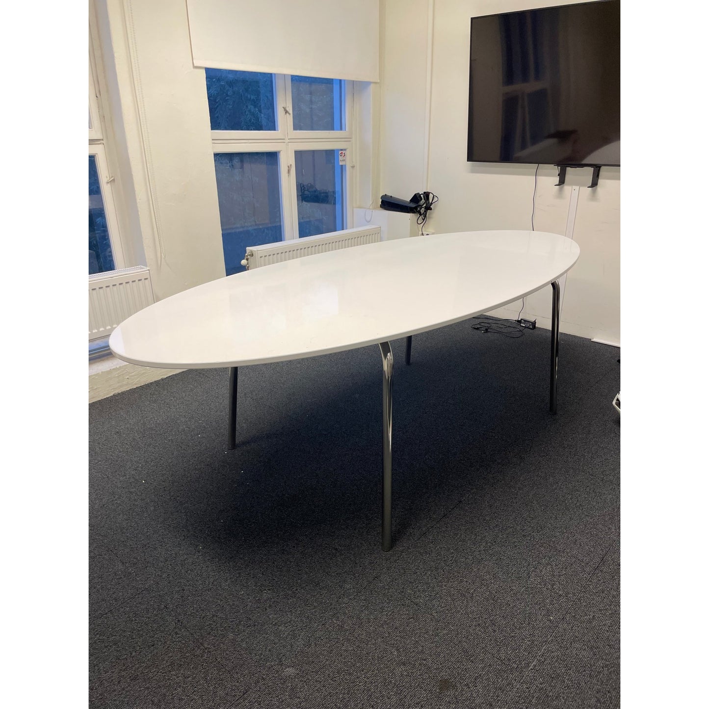 Møtebord fra IKEA, hvit laminat, 236x102 cm