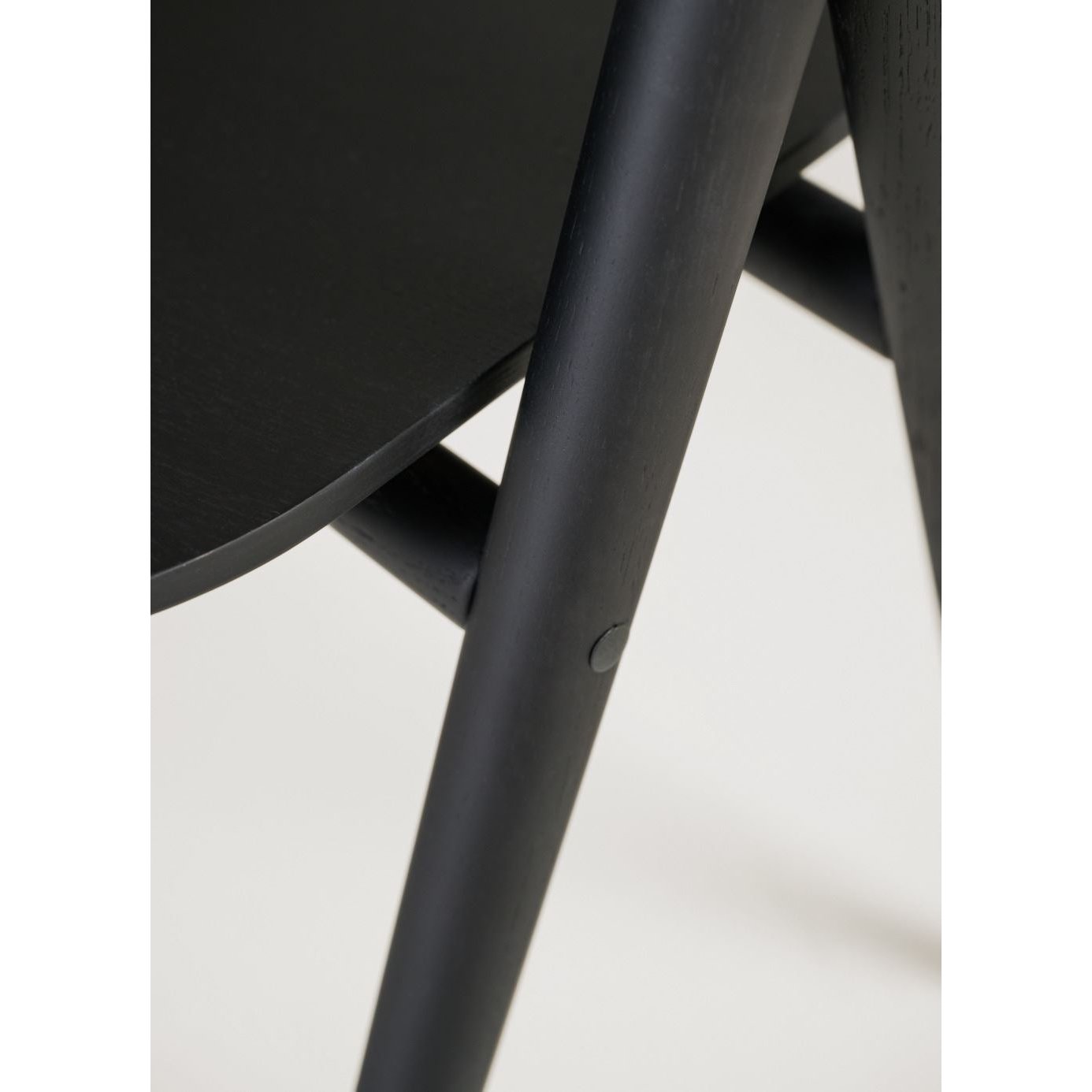 Hennie spisestol fra Kid, svart