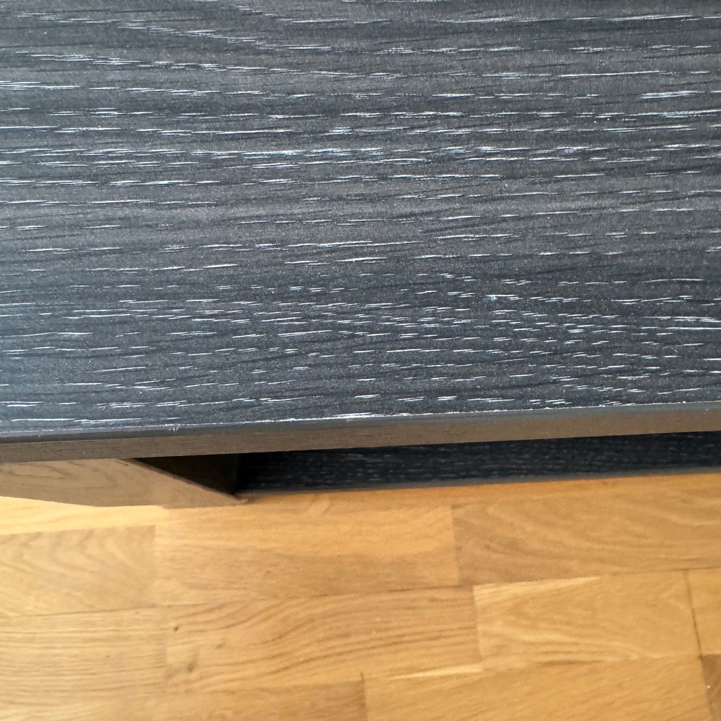 Sofabord i tre, 140x60x50 cm