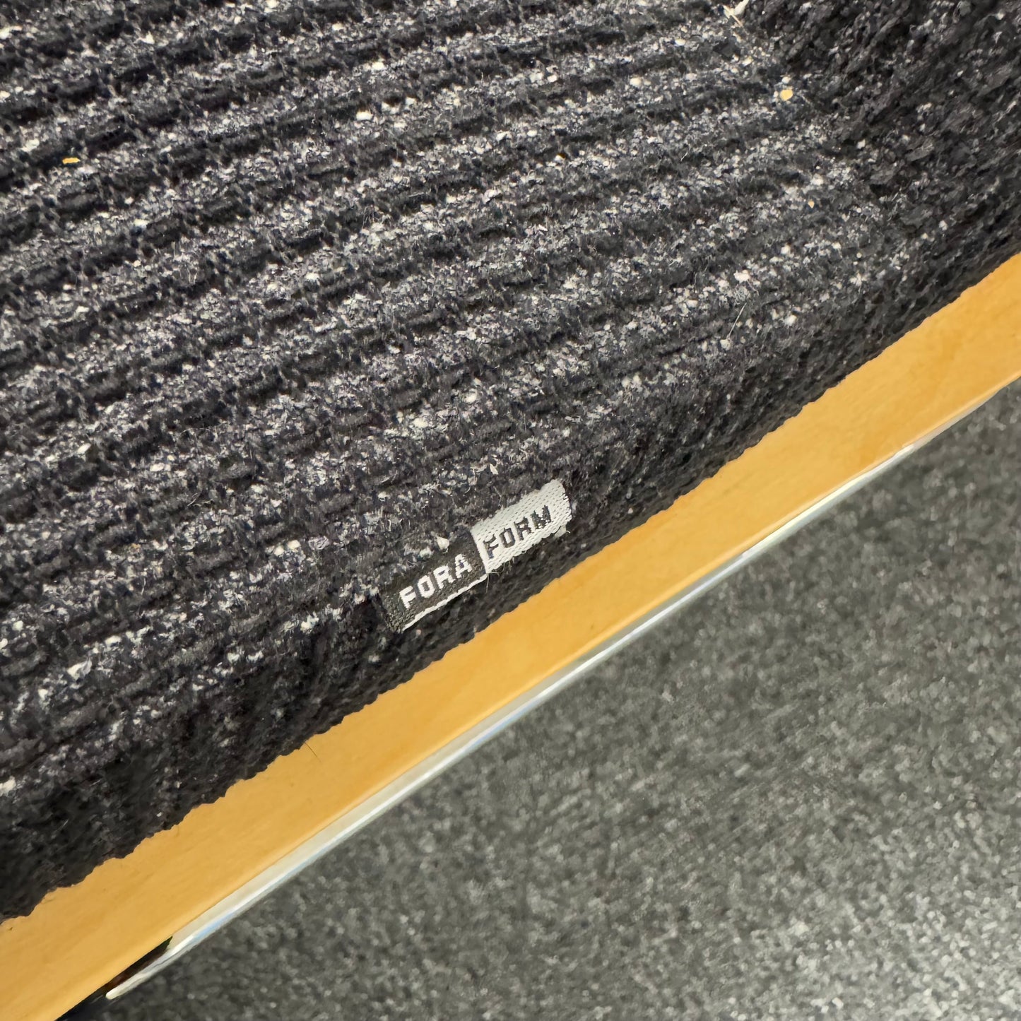 Getz loungestol fra ForaForm, svart