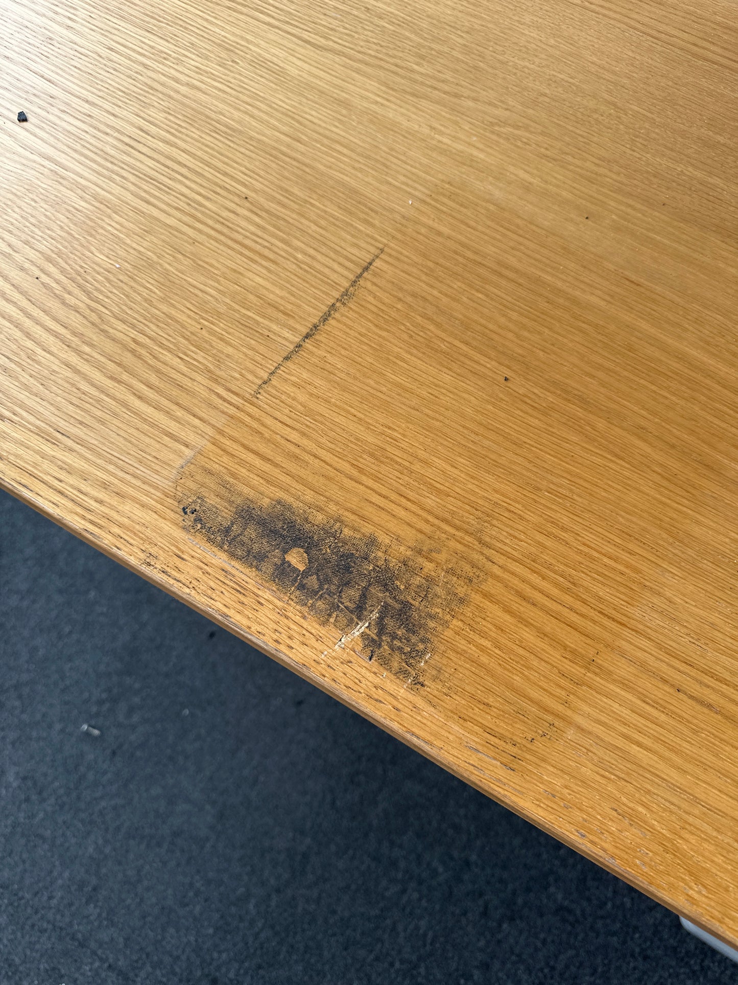 El hev/senk skrivebord, 140x80cm