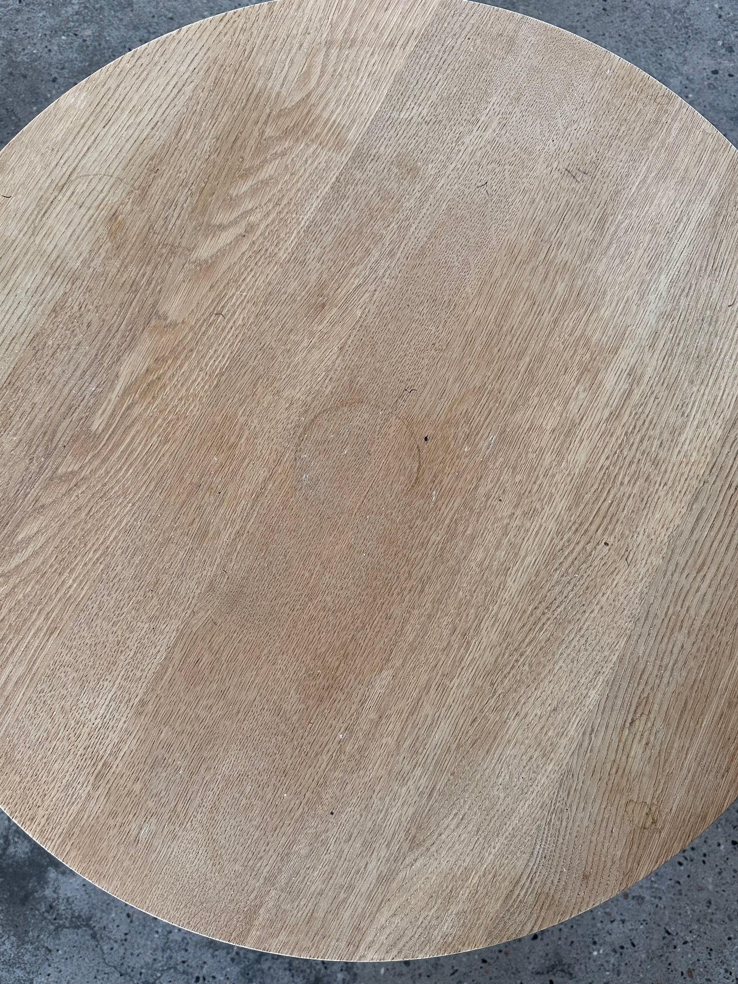 Sidebord i tre, trefarget, 60x60 cm