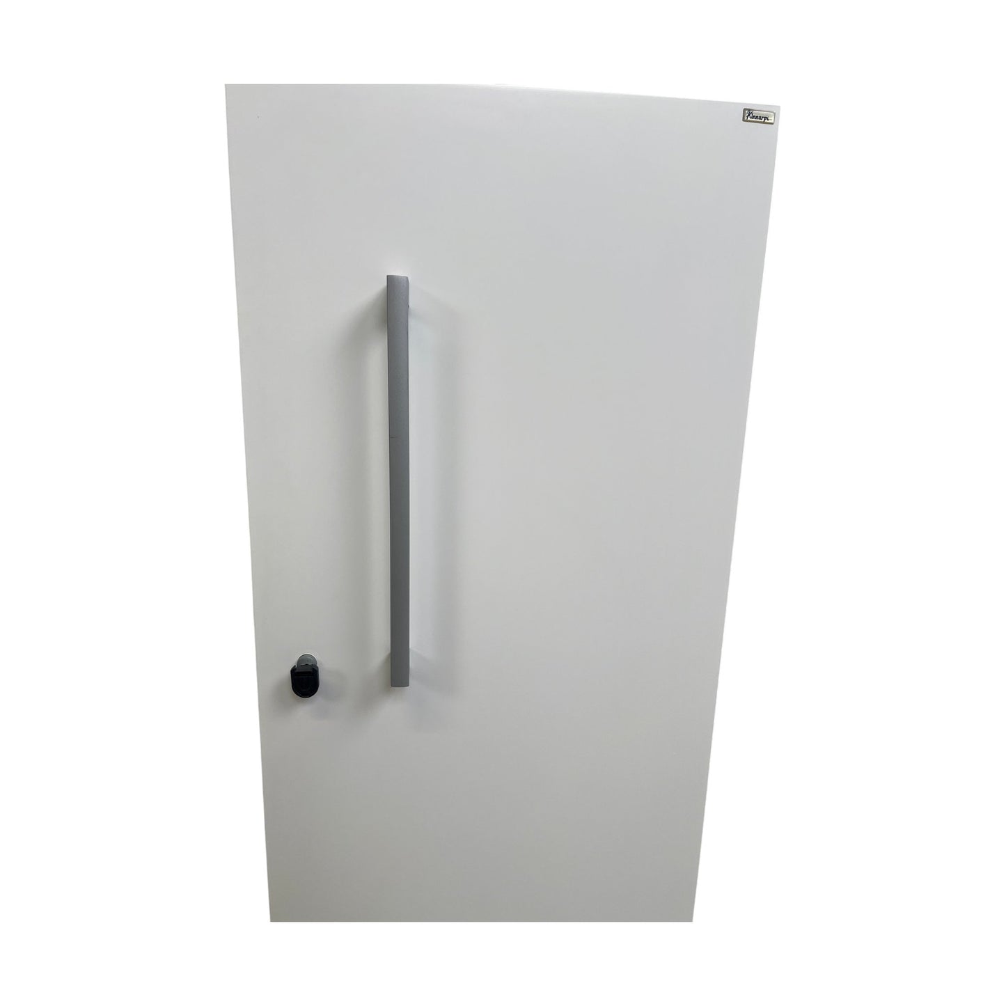 Låsbar tårnskap fra Kinnarps, åpning venstre, hvit