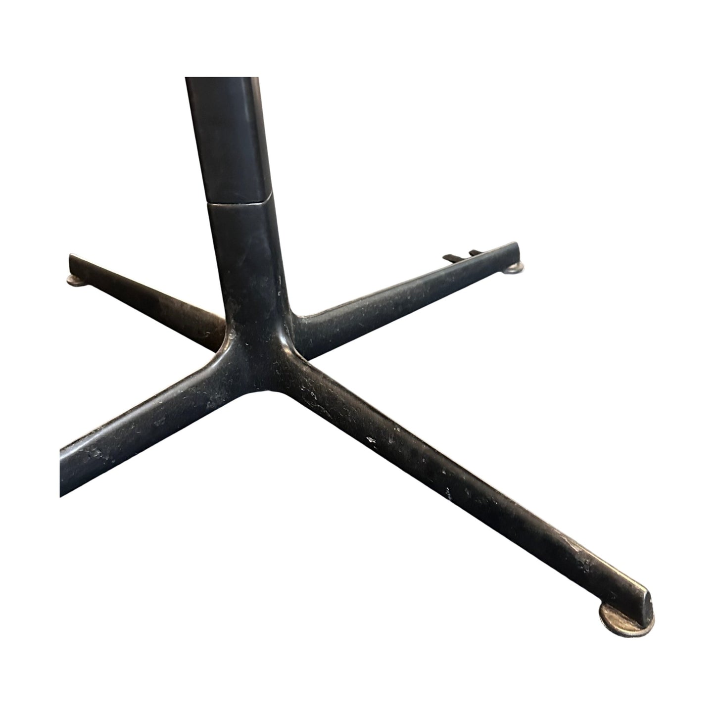 Sort loungebord fra Arper, WIM, 70x50 cm