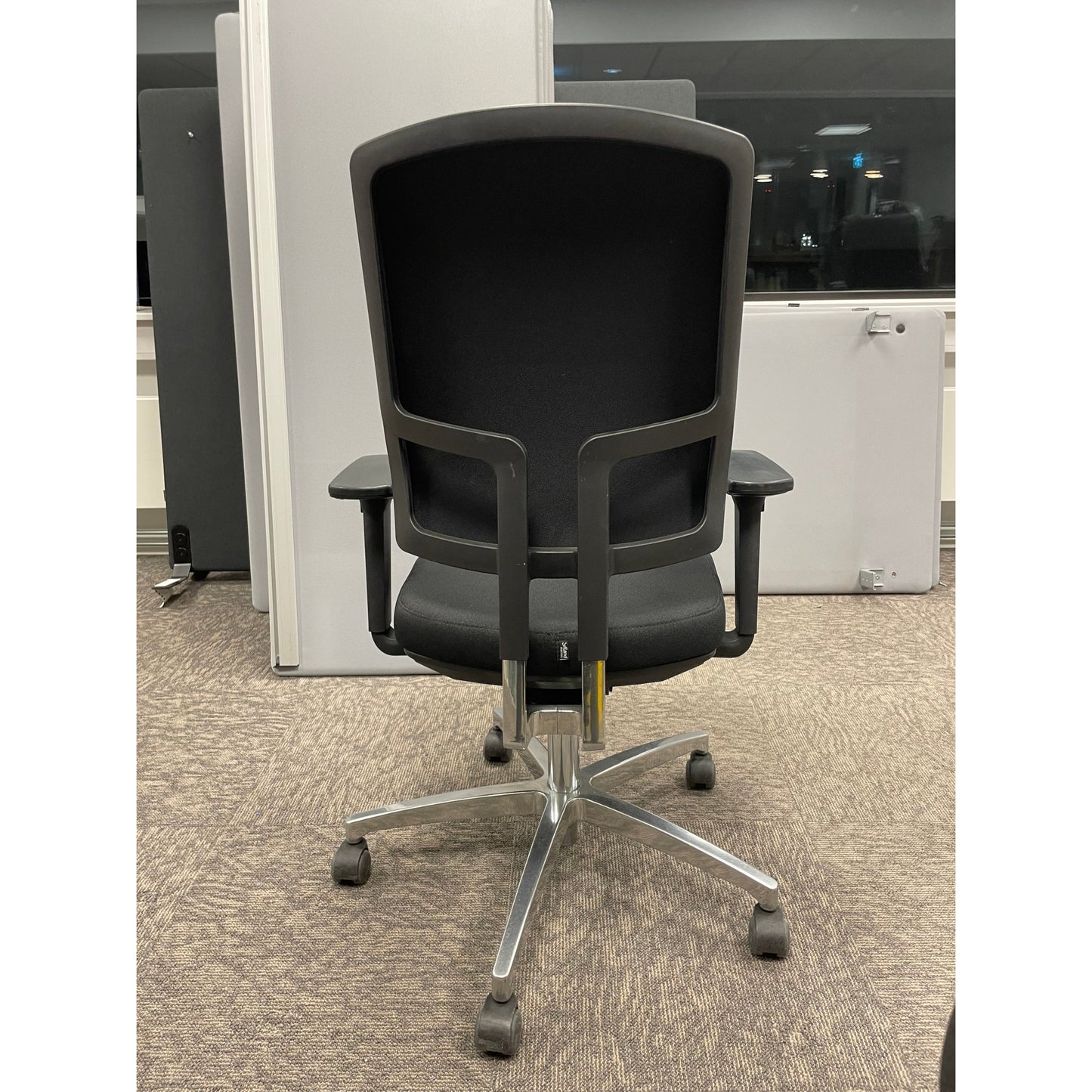 Sitland kontorstol, sort stoff