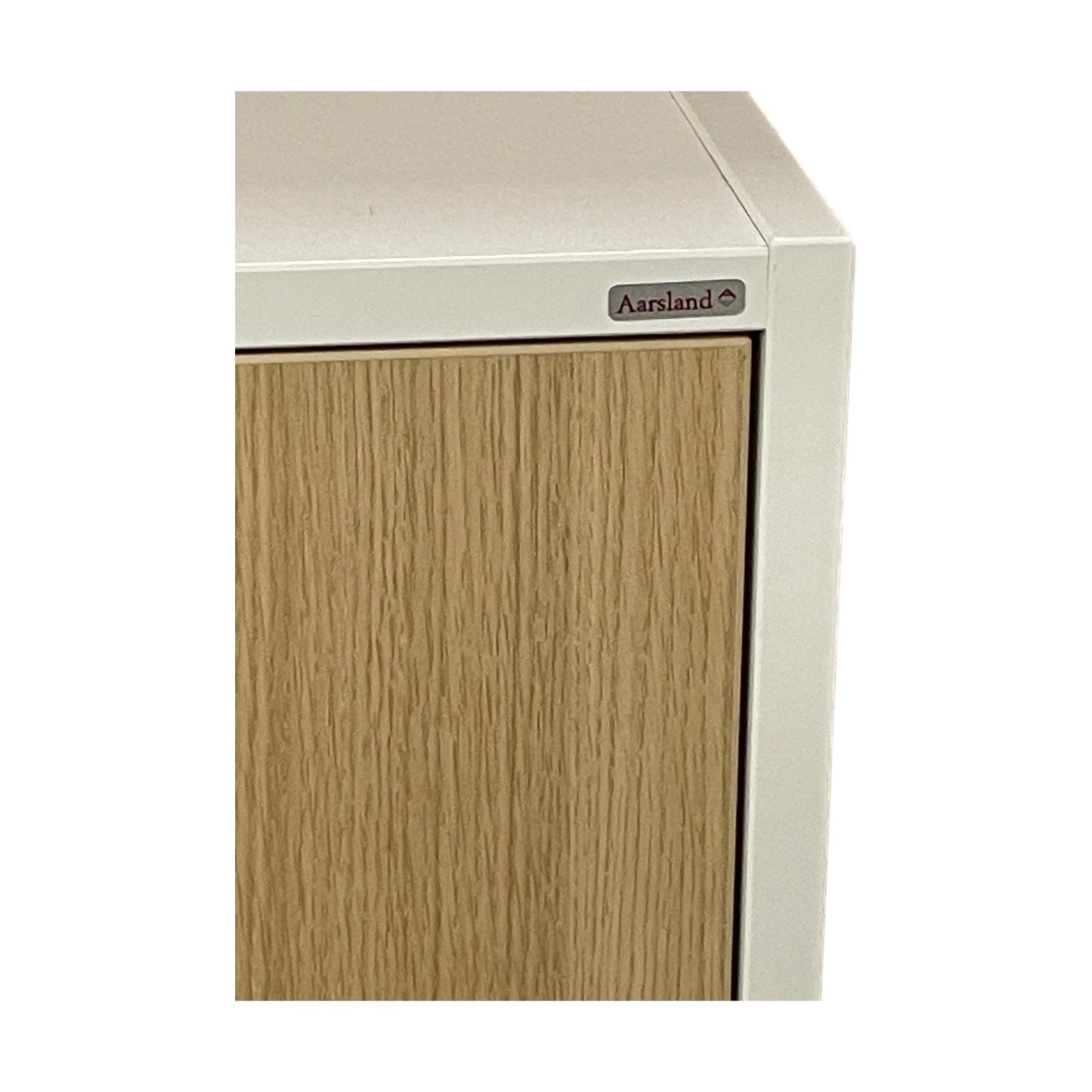 Slagdørskap fra Aarsland, trefarget, eikefronter