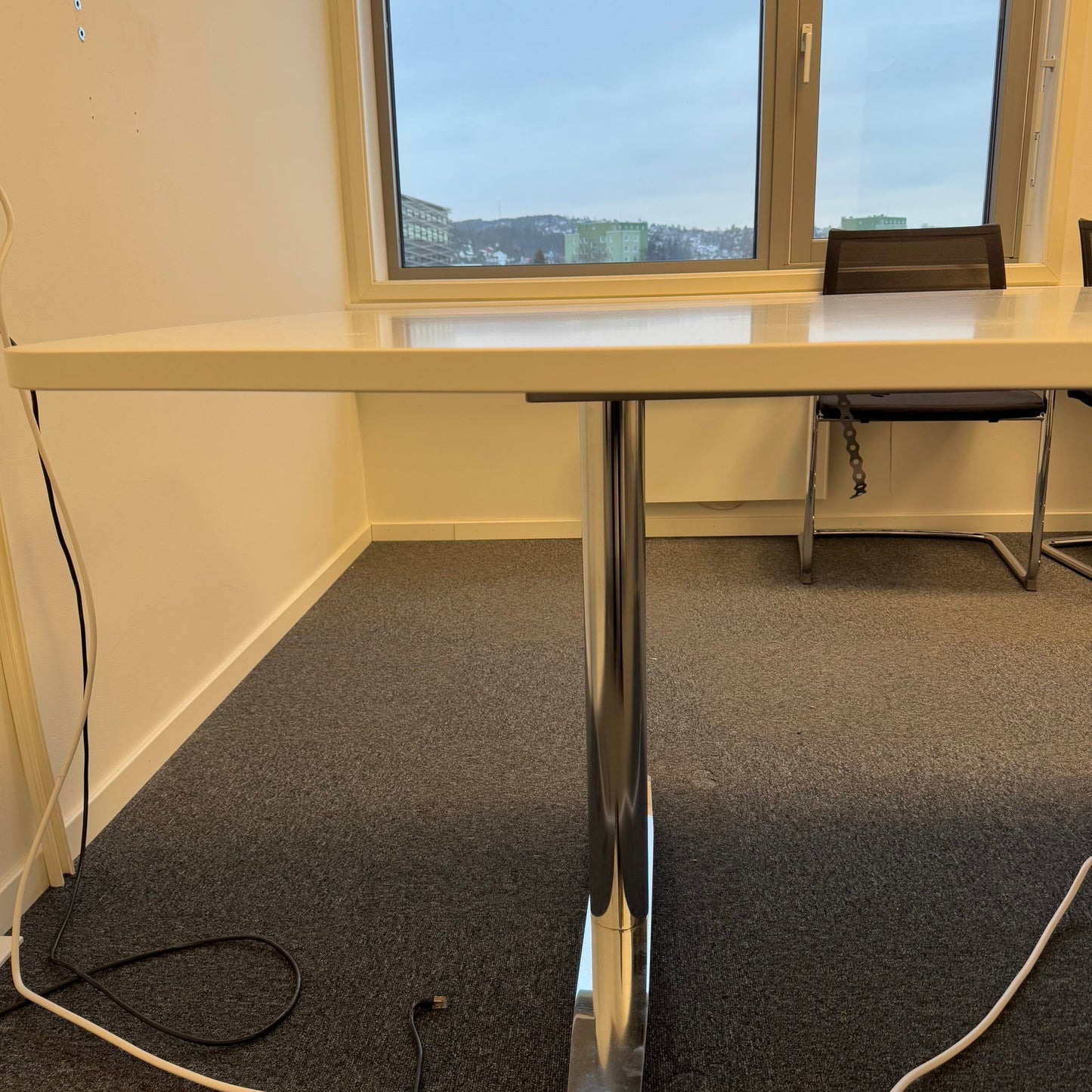 Møtebord 360x120 – Stilrent og romslig