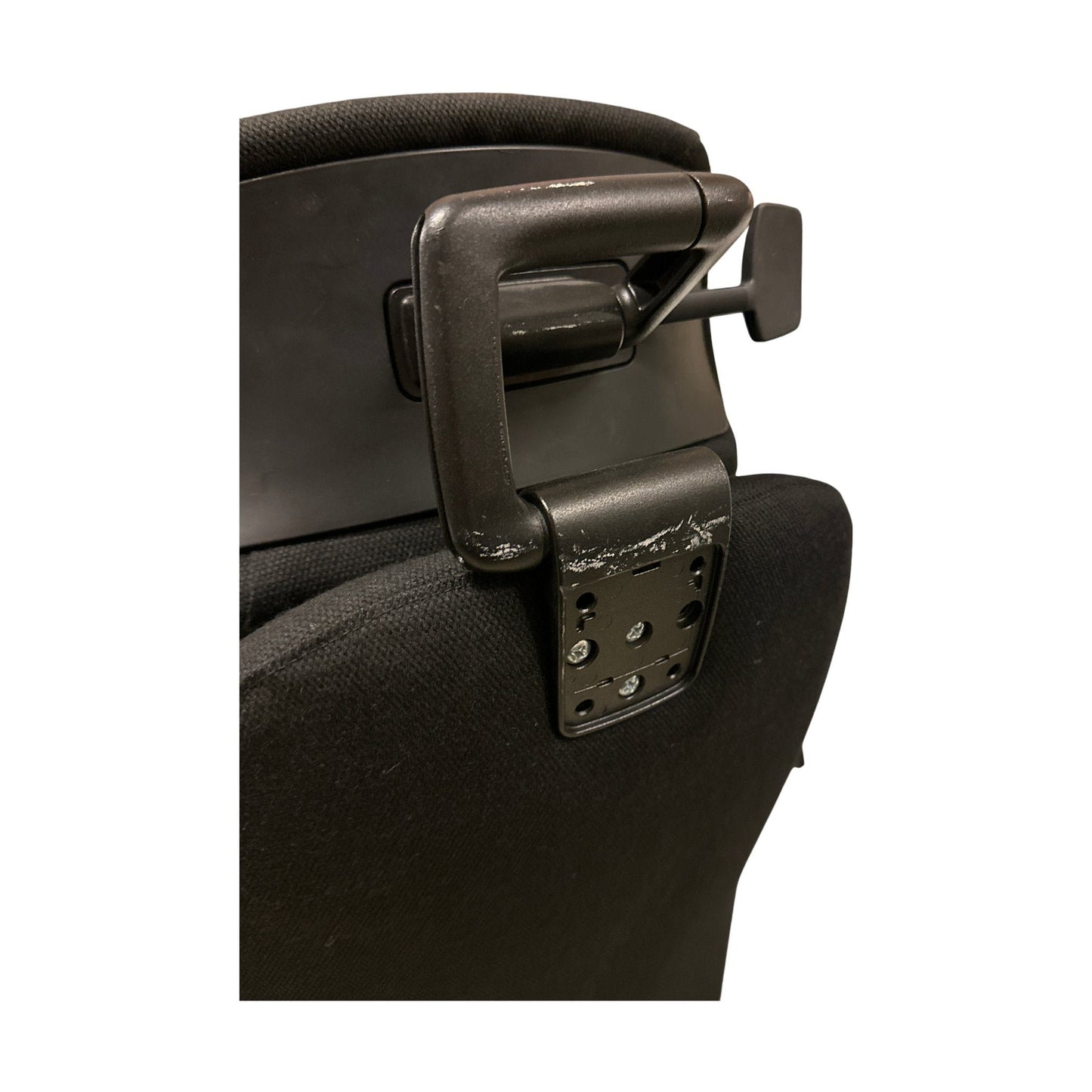 Synchrone 8000 kontorstol fra Kinnarps, svart stoff