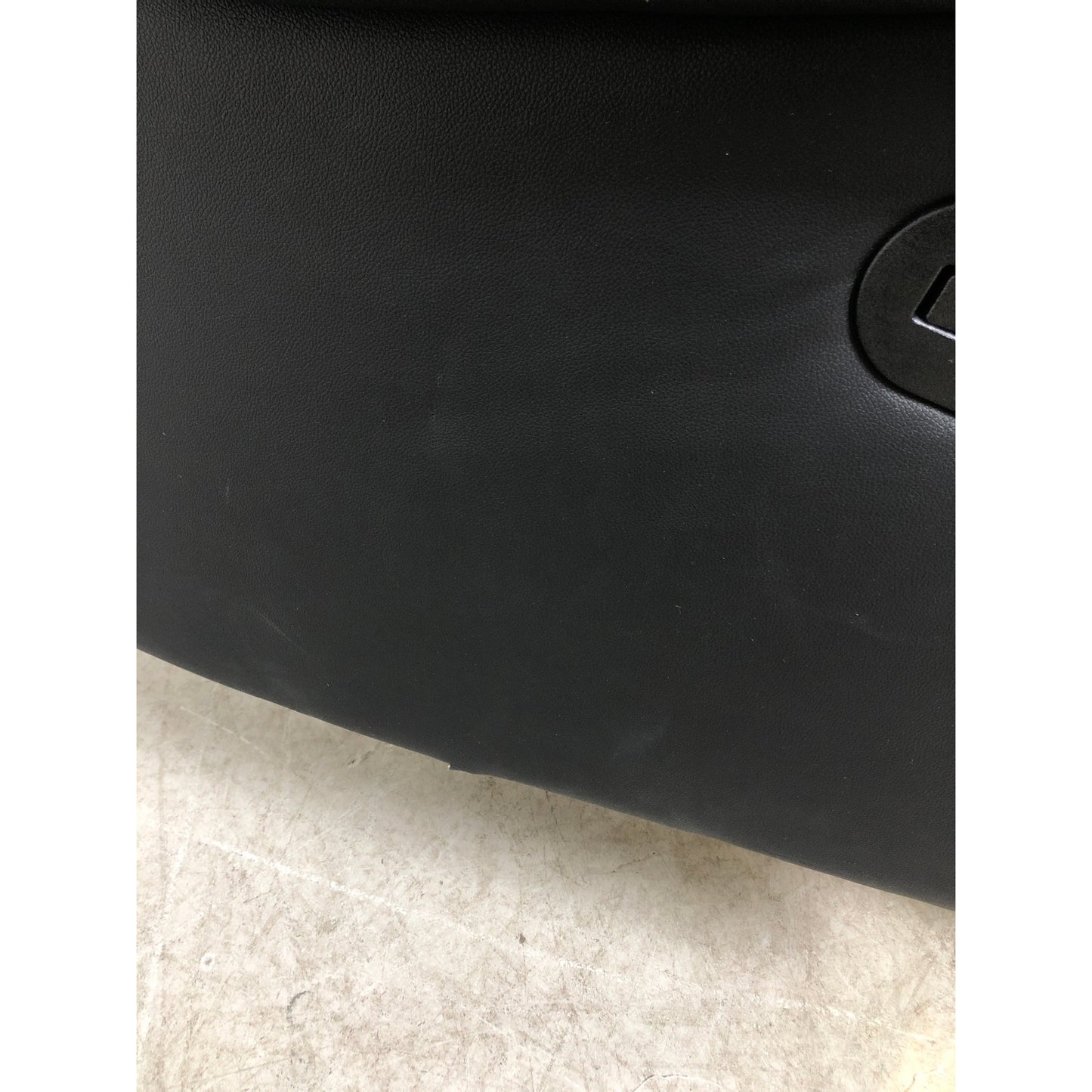 Mora 3-seter sofa fra A-Møbler, sort hud/PU