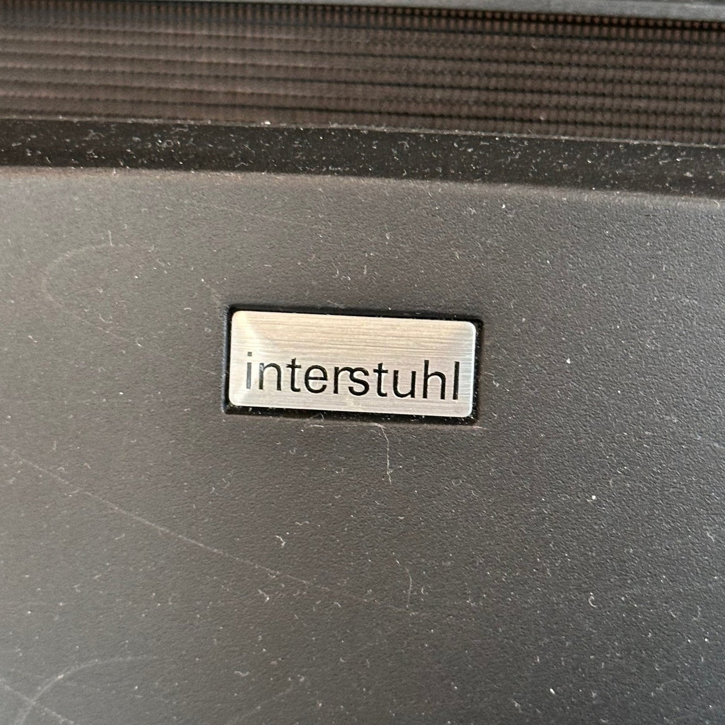 Kontorstol fra Interstuhl, svart