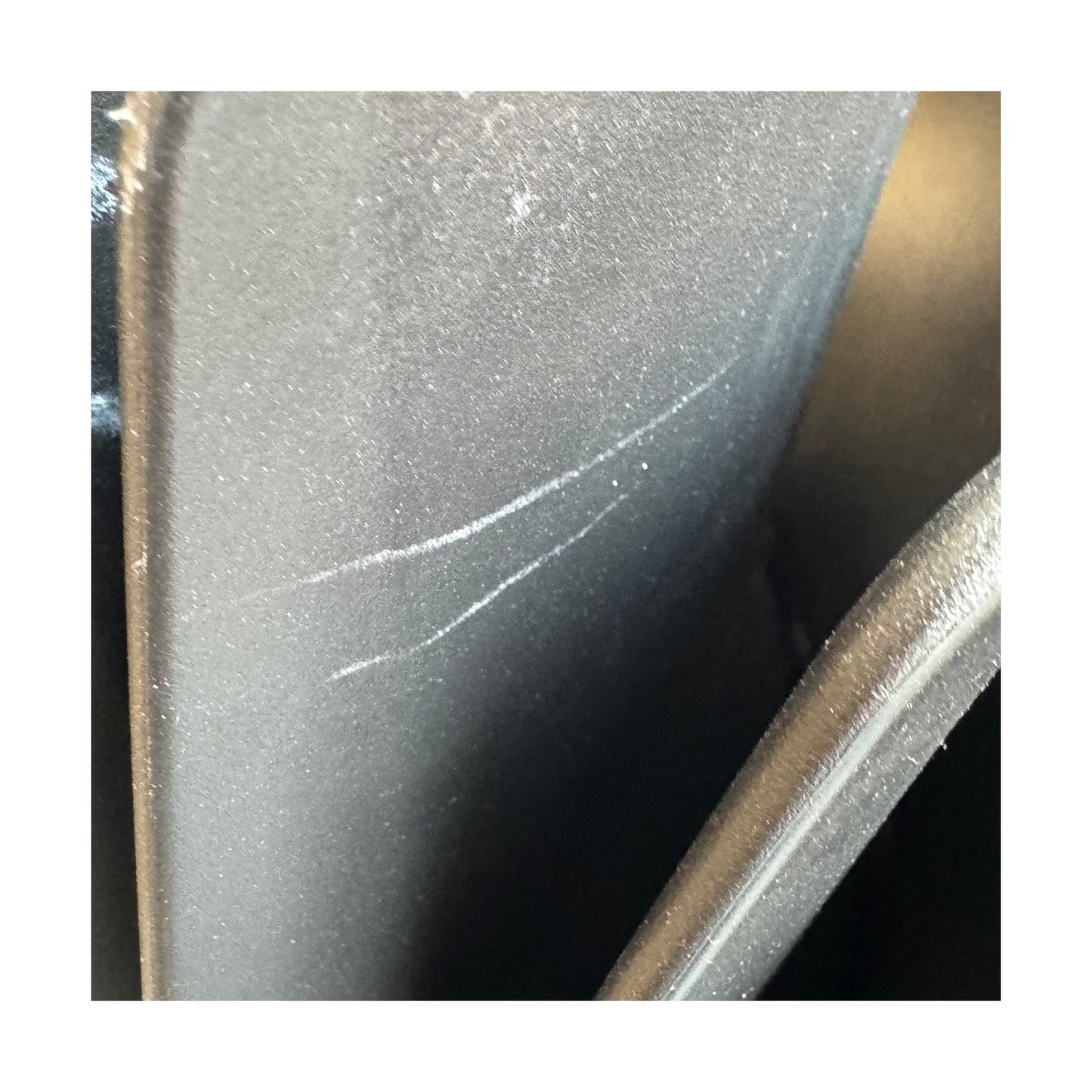 Sort møteromsstol, stablebar