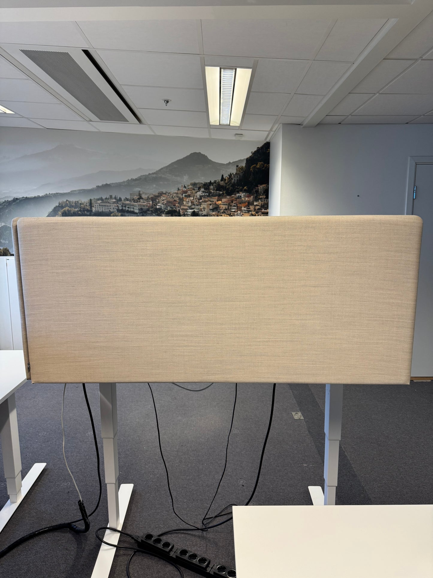 Beige skillevegg fra EFG, 160 cm