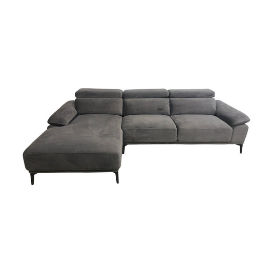 Brownsville sofa med sjeselong fra A-Møbler, mørk grå velur