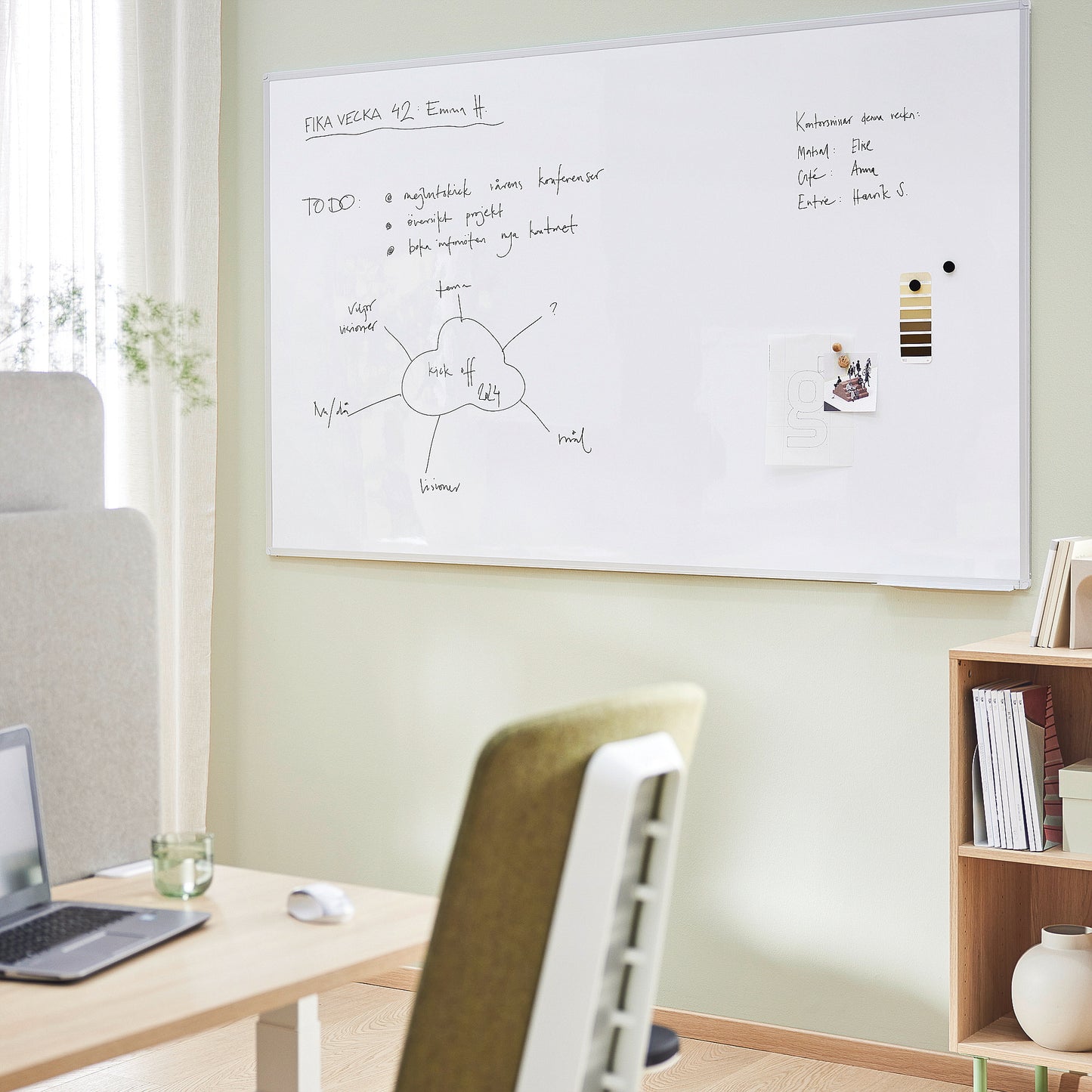 Whiteboard JULIE fra AJ Produkter, B2000 H1200 mm