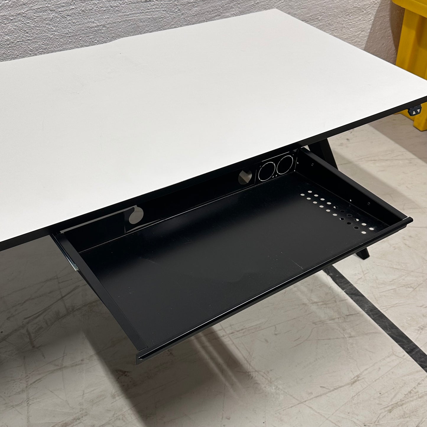 Elektrisk hev/senk skrivebord, hvit, 180x80 cm