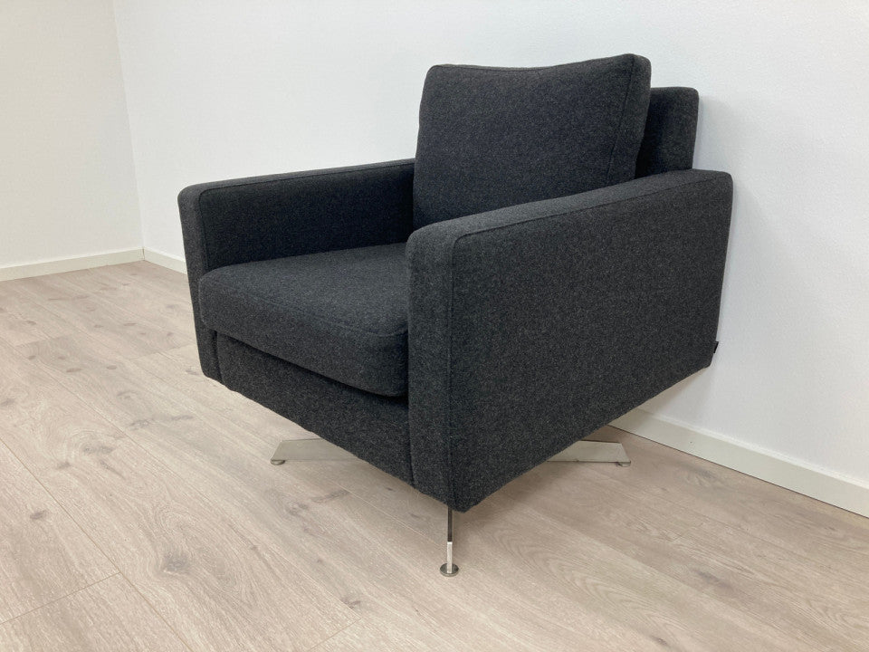 Nyrenset | Bolia lenestol i ullstoff