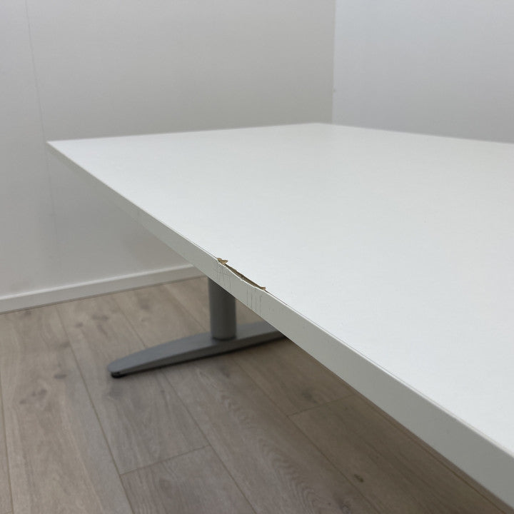 Elektrisk hev/senk skrivebord. 180x80 cm