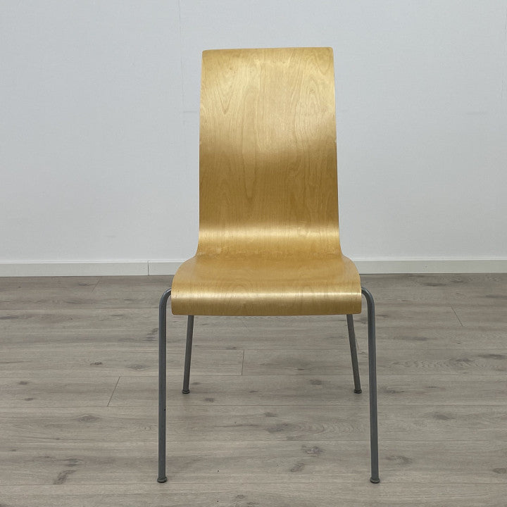 KAST Trefargede møteromsstoler/konferansestoler