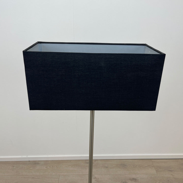 IKEA G0909 Gulvlampe med svart lampeskjerm