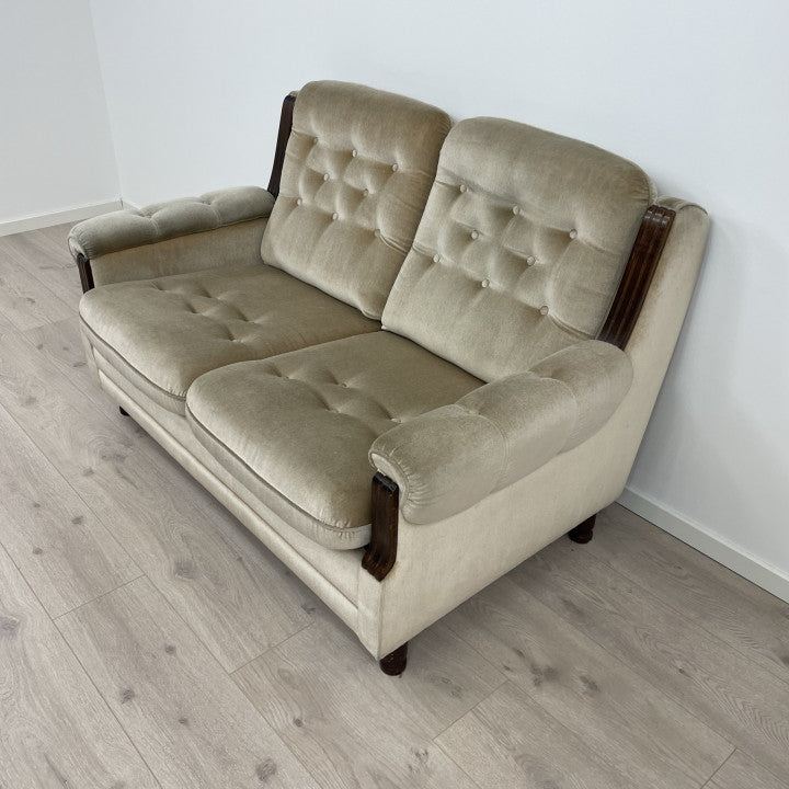 Retro/vintage 2-seter sofa i fløyelsstoff