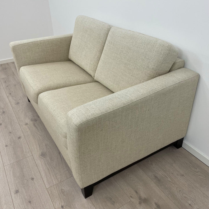 Nyrenset | Beige 2-seter sofa
