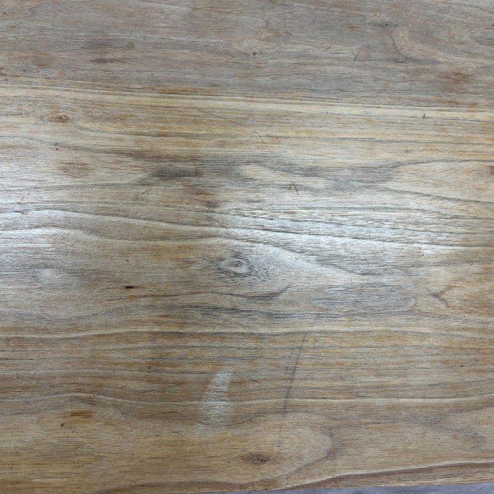 Bolia stuebord i minimalistisk design