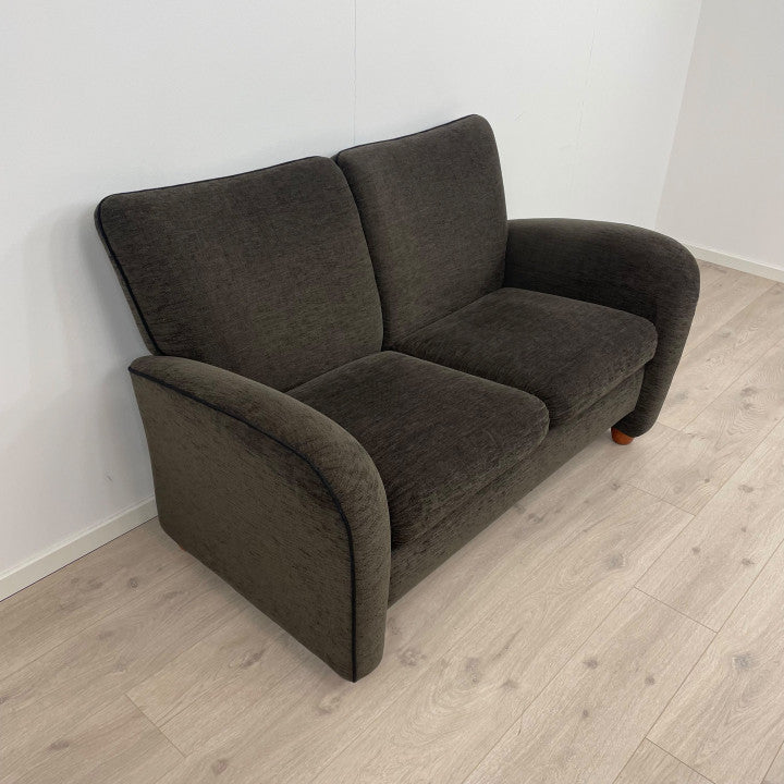 Nyrenset | Brun 2-seter sofa SOLGT