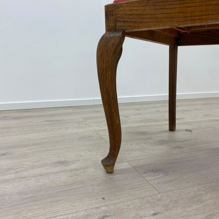 Vintage spisestol med armlener og polstret sete