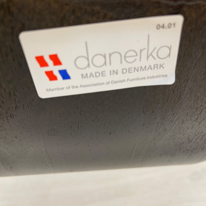 Danerka stol i minimalistisk design