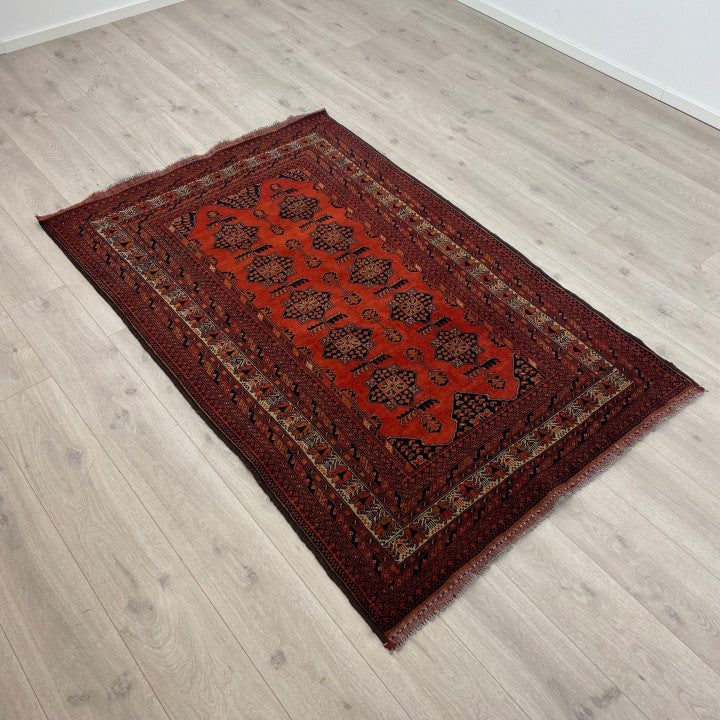 Orientalsk mønstrete gulvteppe