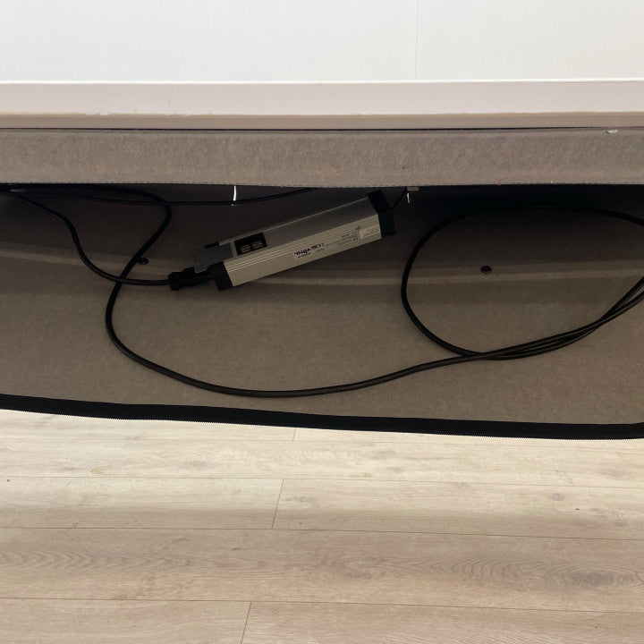 Vitra helhvite elektriske hev/senk skrivebord