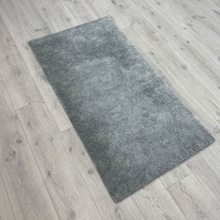 Grått IKEA Stoense gulvteppe