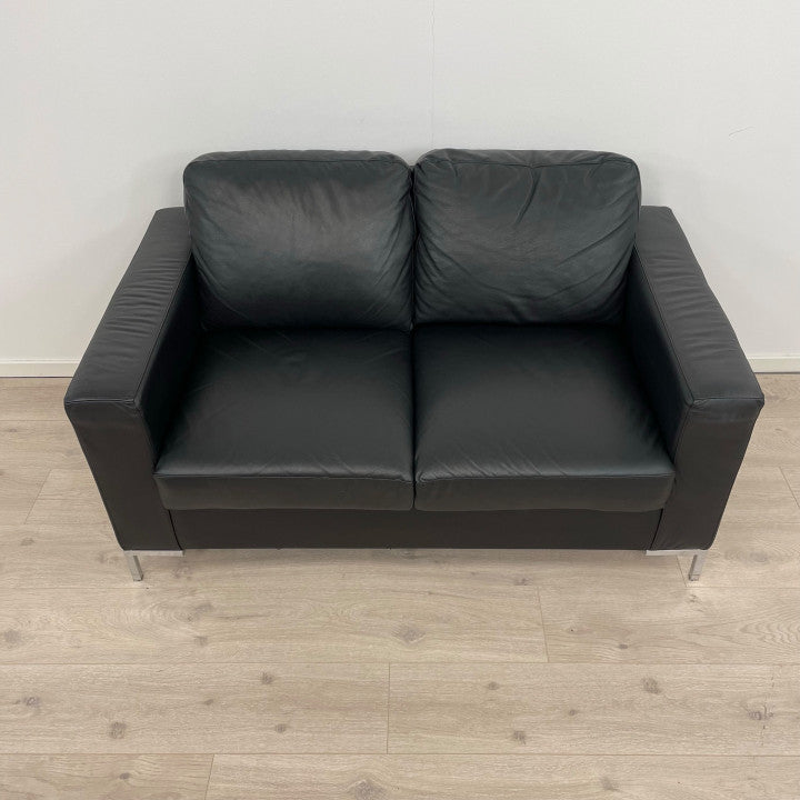 Nyrenset | Hjort Knudsen 2-seter skinnsofa