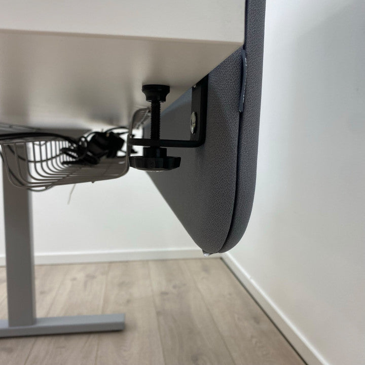 Abstracta lydisolerende bordskillevegg (100x66 cm)