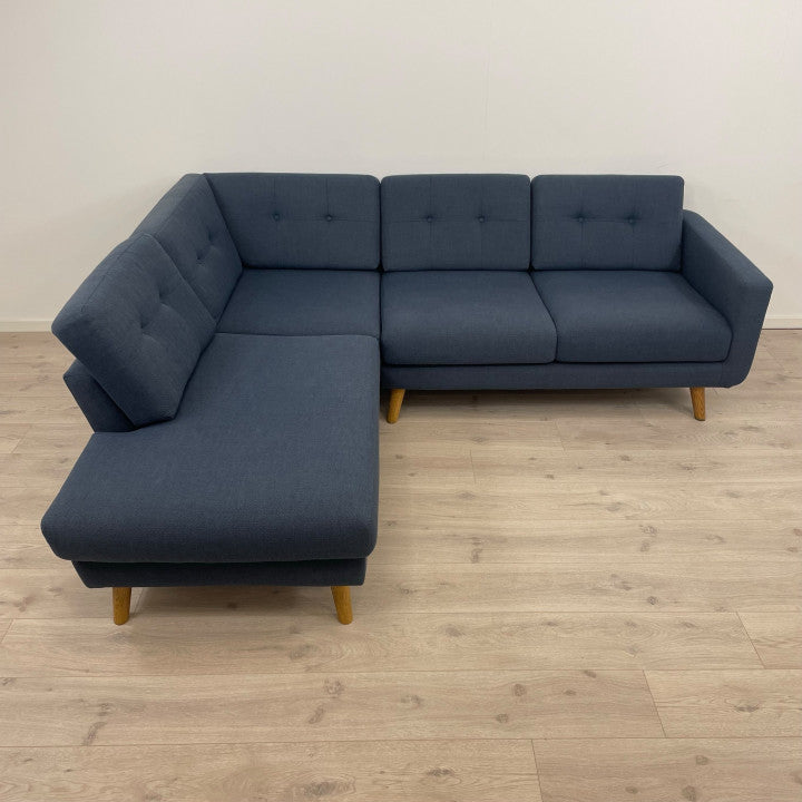 Nyrenset | Blå Conrad hjørnesofa fra Sofacompany
