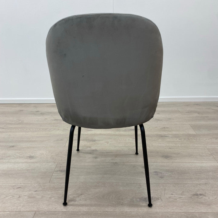 Spisestol med polstret sete av velur