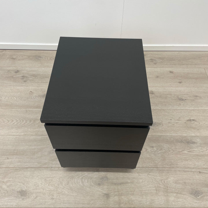 IKEA MALM svart kommode/nattbord