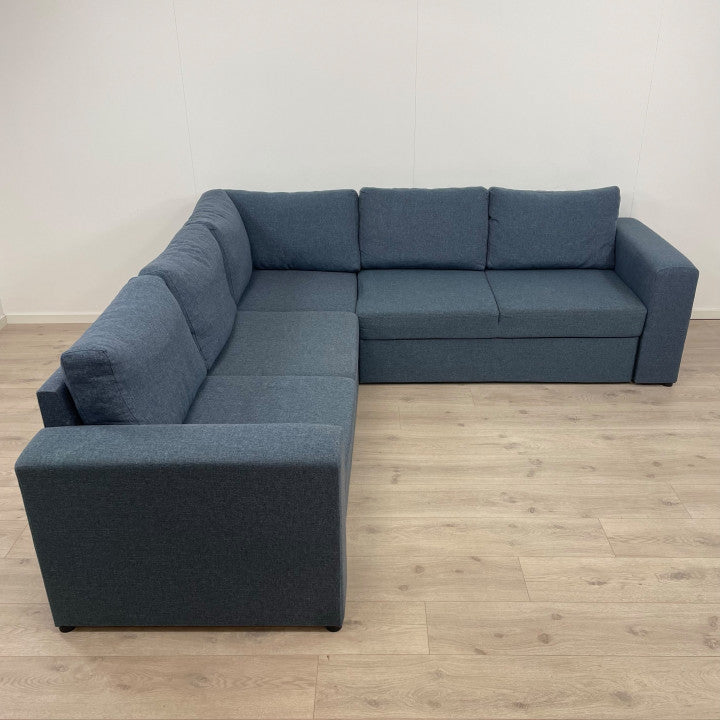 Nyrenset | Blå hjørne-sovesofa med oppbevaring