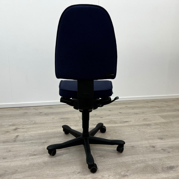 Midnattsblå Kinnarps 6000 FreeFloat ergonomisk kontorstol