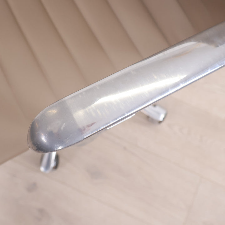 ICF kontorstol/konferansestol i beige skinn