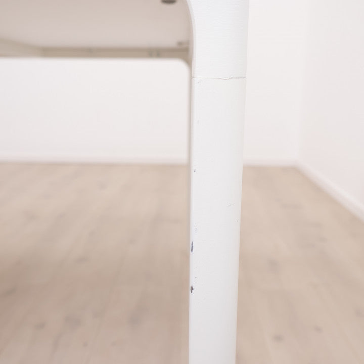 IKEA Bekant kvadratisk møtebord