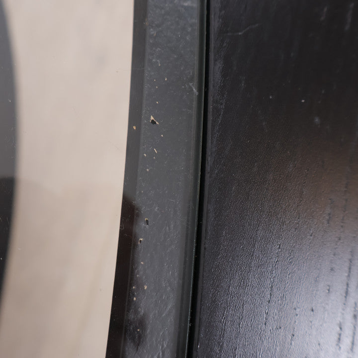 Salongbord i to etasjer med glassplate i topp