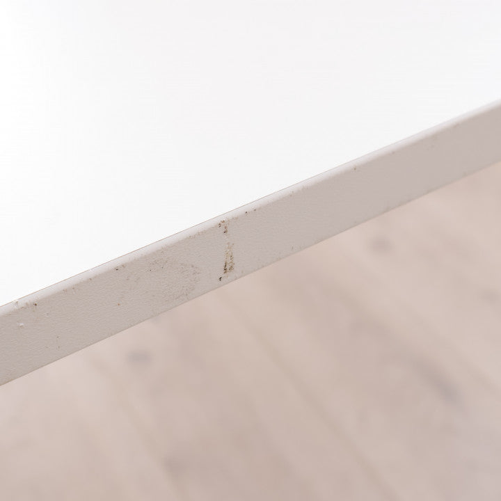 Skrivebord/arbeidsbord med fire stk krom ben