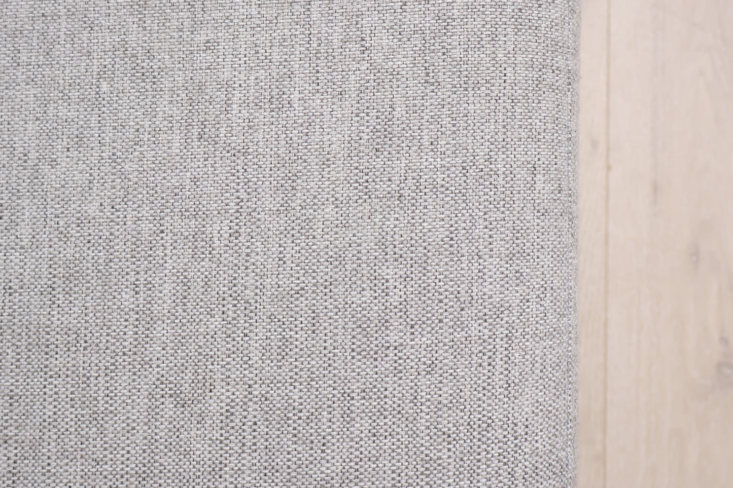 Nyrenset | Lys grå hjørnesofa med åpen ende