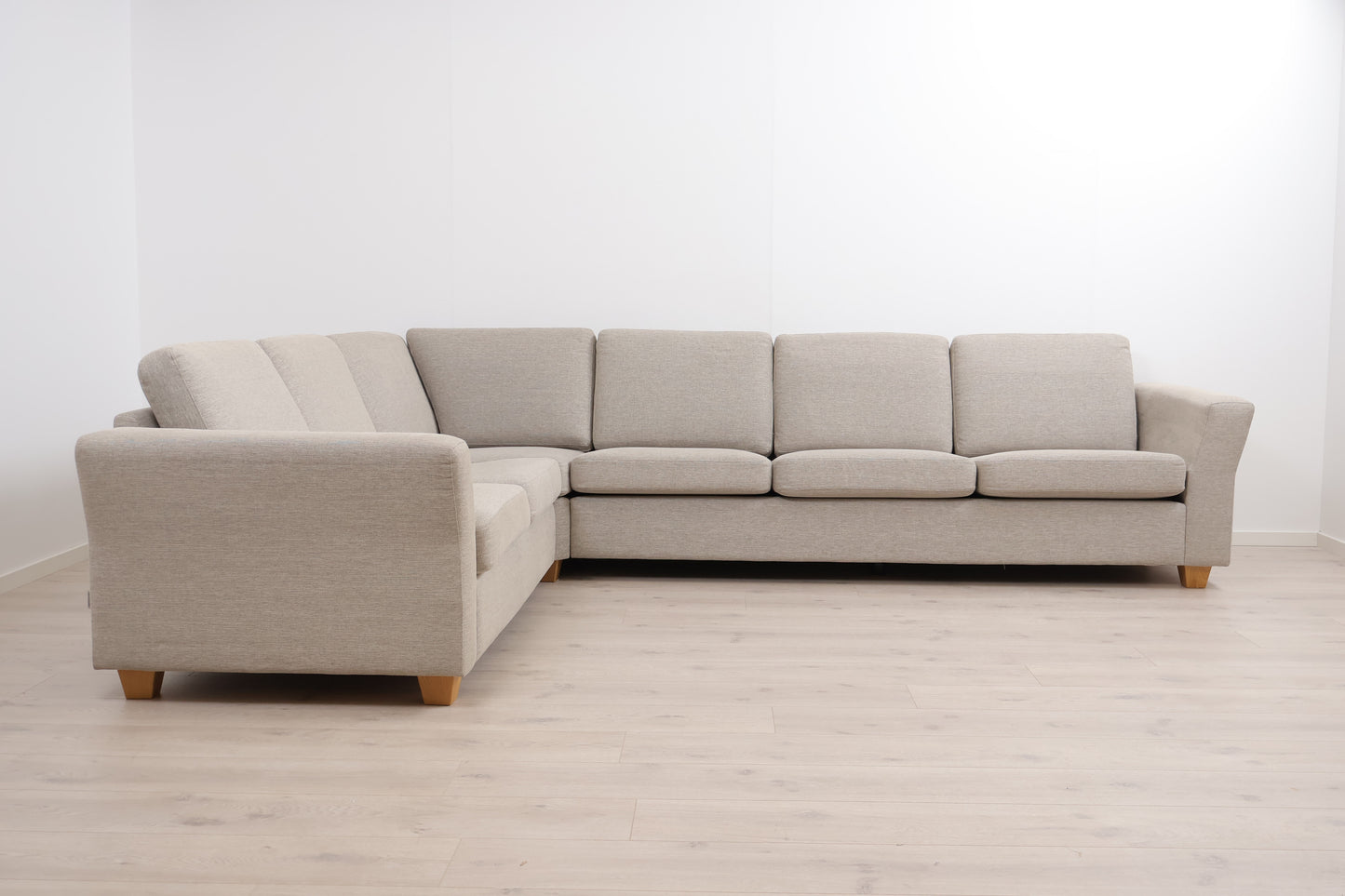 Nyrenset | Beige Palma hjørnesofa fra SITS