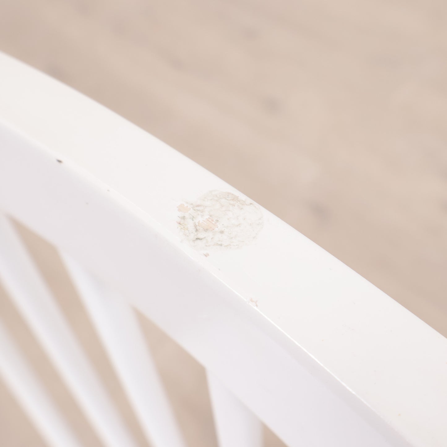 Jysk Langdal stoler i fargen hvit