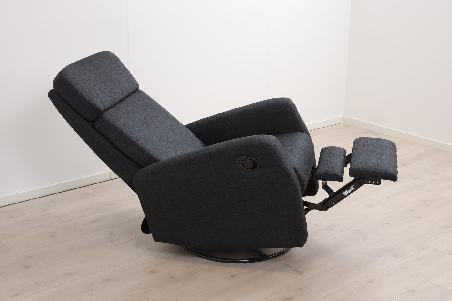Kun brukt til utstilling | Mørk grå Vadum recliner