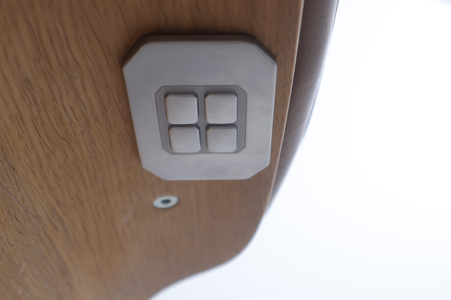 Nyrenset | Flexlux Comfy motorisert lenestol/recliner i hud fra Skeidar